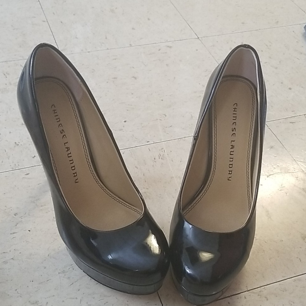 Chinese laundry black heels